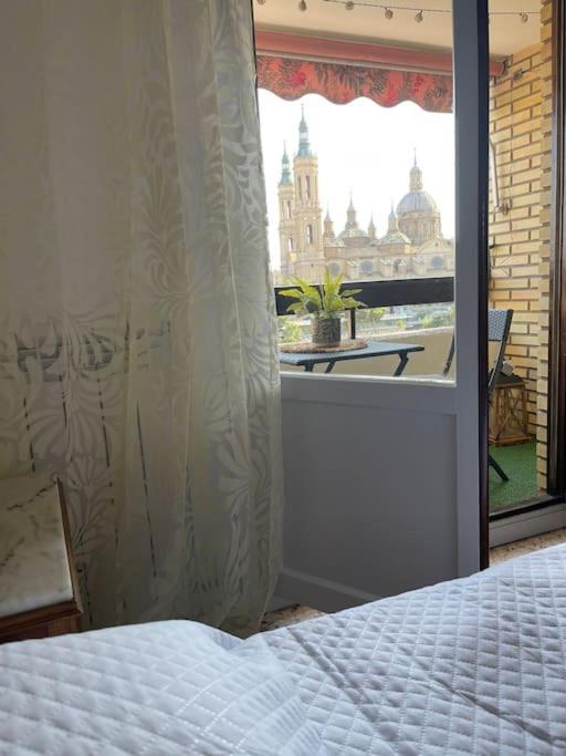 Apartamento Con Vistas Al Pilar Con Aparcamiento Privado سرقسطة المظهر الخارجي الصورة