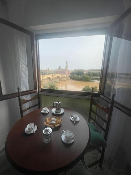 Apartamento Con Vistas Al Pilar Con Aparcamiento Privado سرقسطة المظهر الخارجي الصورة
